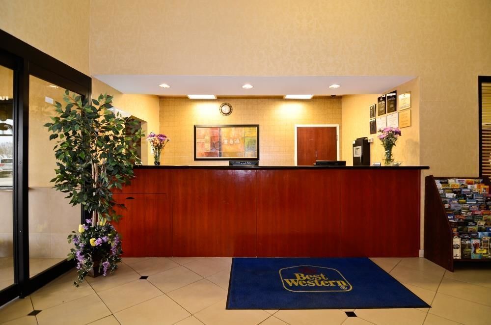 Best Western Plaquemine Inn Interior photo